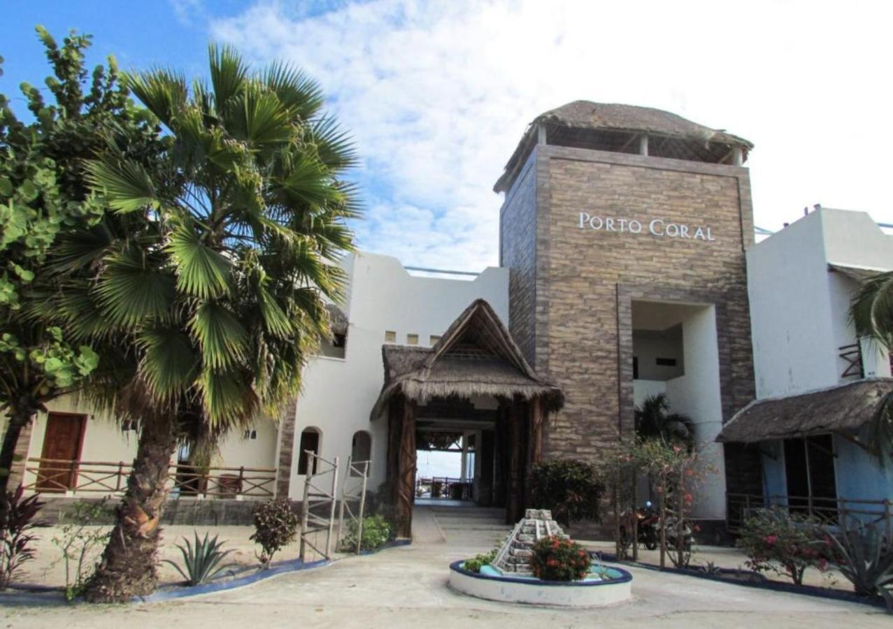 Porto Coral Hotel & Suites เชตุมัล ภายนอก รูปภาพ